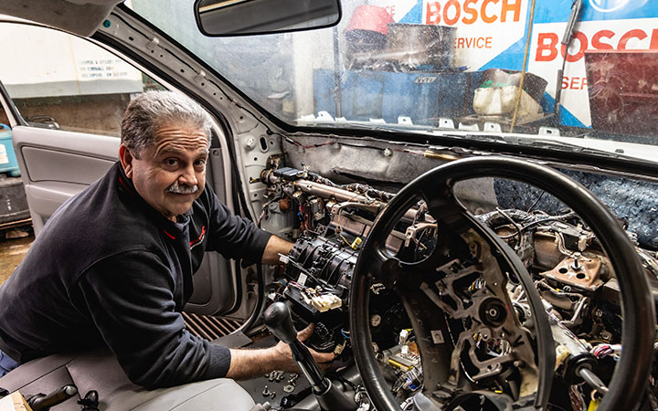 Mn working on engine