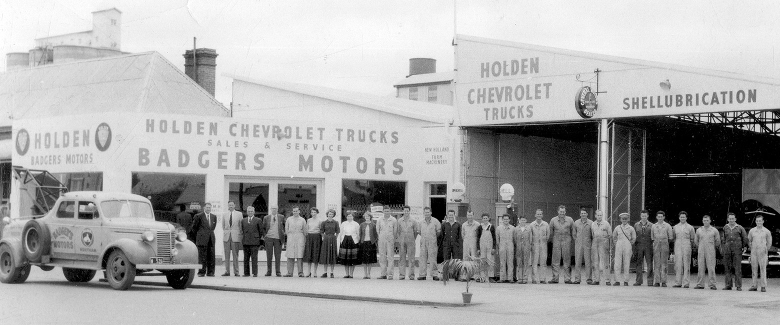 Badgers Motors' façade in 1950s